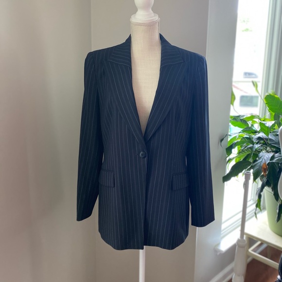 EUC Armani Collezioni Pinstriped One Button Blazer